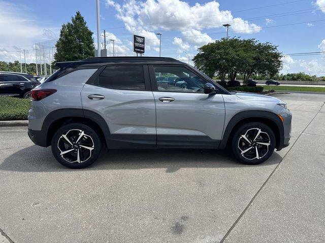 Used 2023 Chevrolet TrailBlazer RS w/ Sun and Liftgate Package FWD image 4