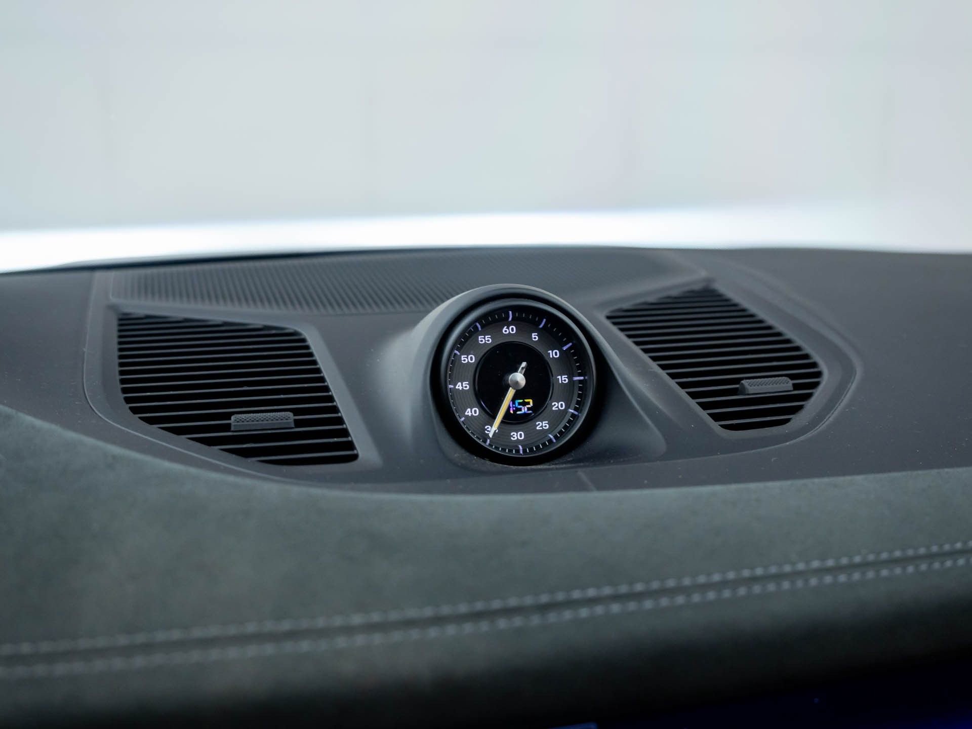 Used 2024 Porsche Cayenne Turbo GT image 24