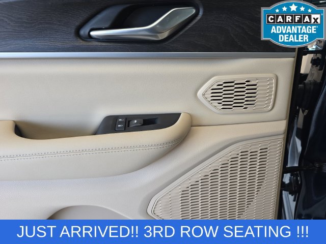 Used 2026 Jeep Grand Cherokee Limited AWD/4WD image 15