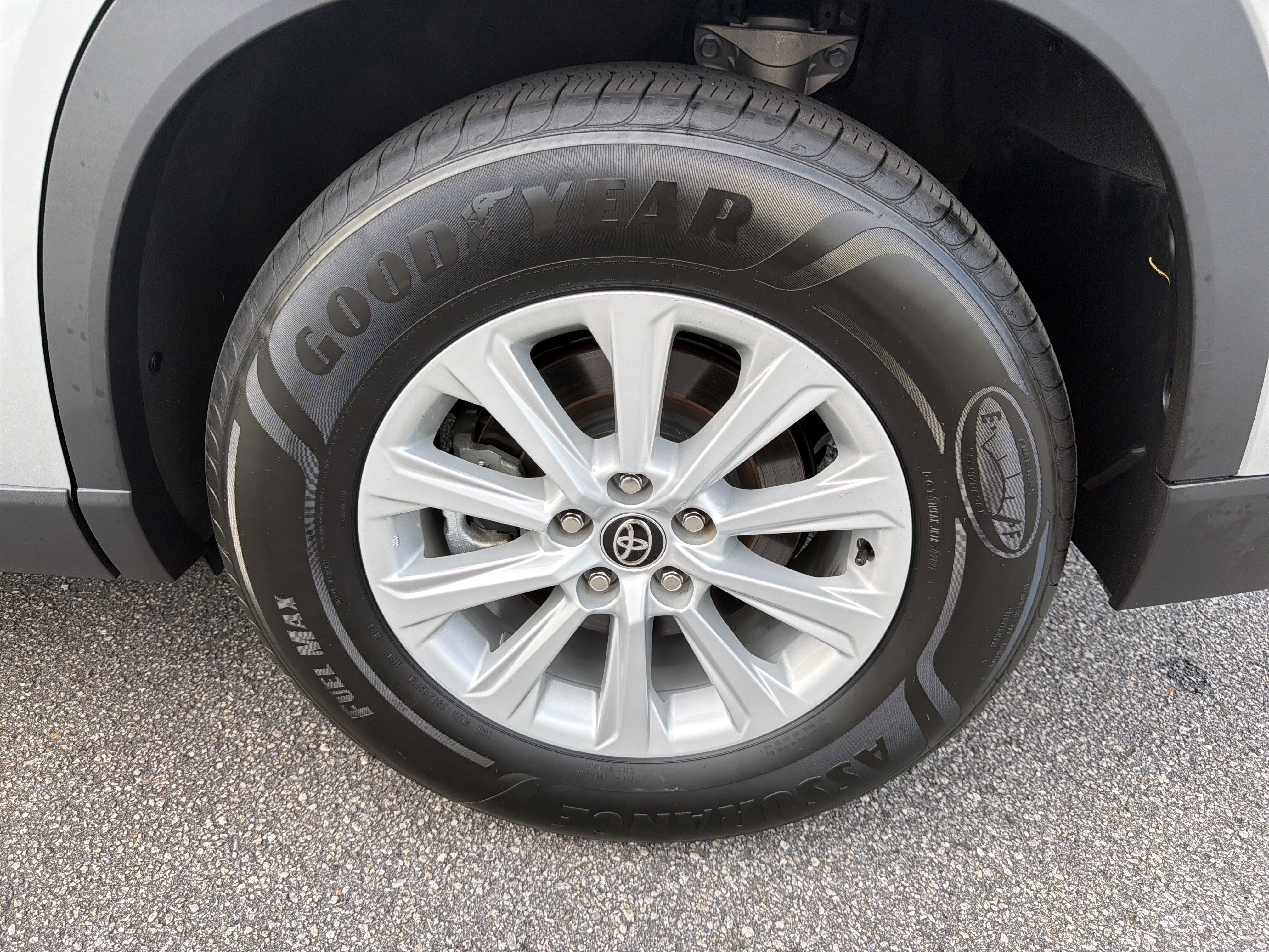 Certified 2025 Toyota Grand Highlander FWD image 29