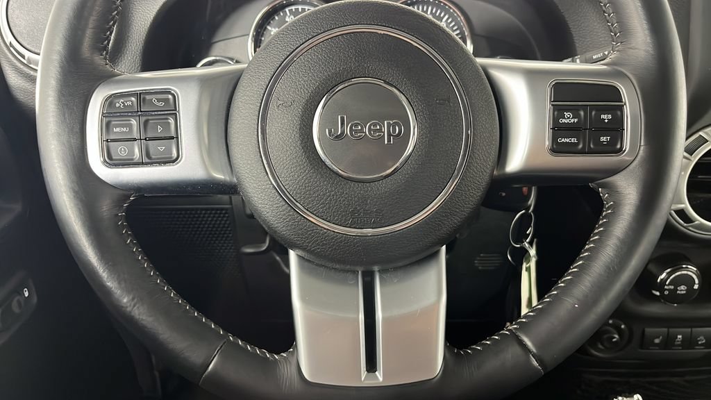 Used 2016 Jeep Wrangler Unlimited Rubicon AWD/4WD image 21