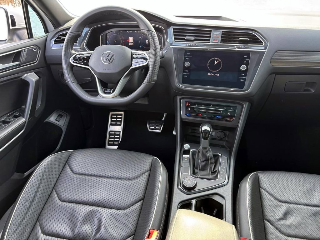 Used 2022 Volkswagen Tiguan SEL R-Line image 30
