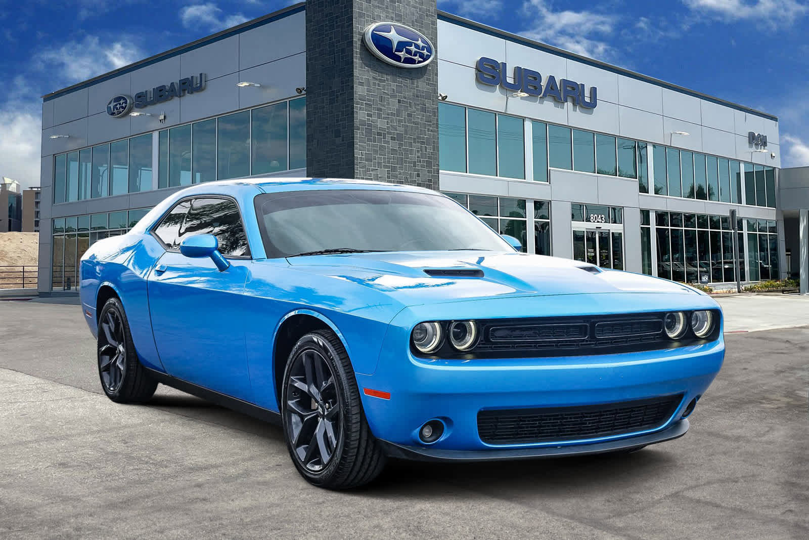 Used 2023 Dodge Challenger SXT w/ Blacktop Package RWD image 3