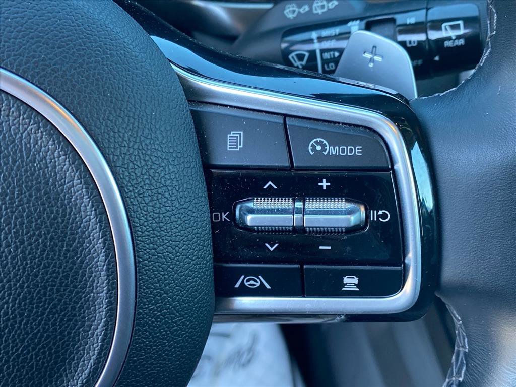 Certified 2023 Kia Sorento EX image 19