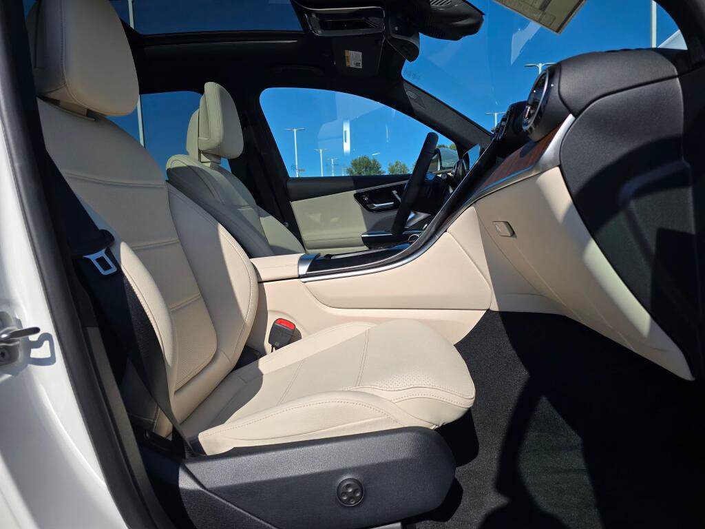 New 2026 Mercedes-Benz GLC 350e 4MATIC image 24
