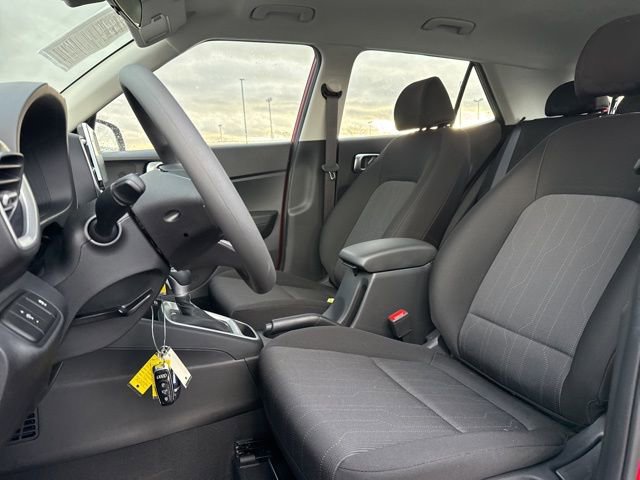 Used 2026 Hyundai Venue SE image 18