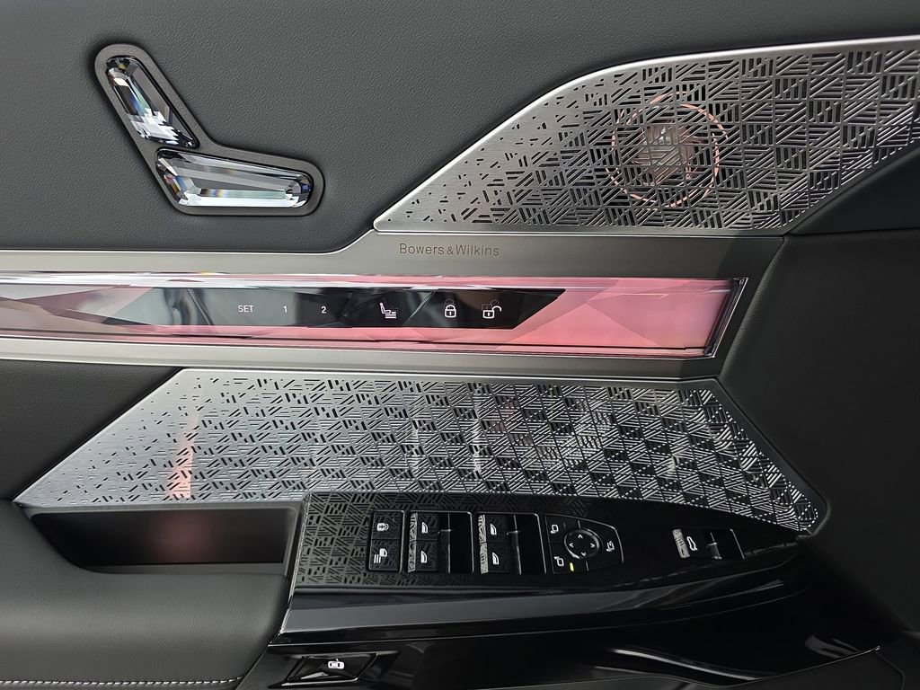 New 2026 BMW 740i xDrive w/ Executive Package image 27