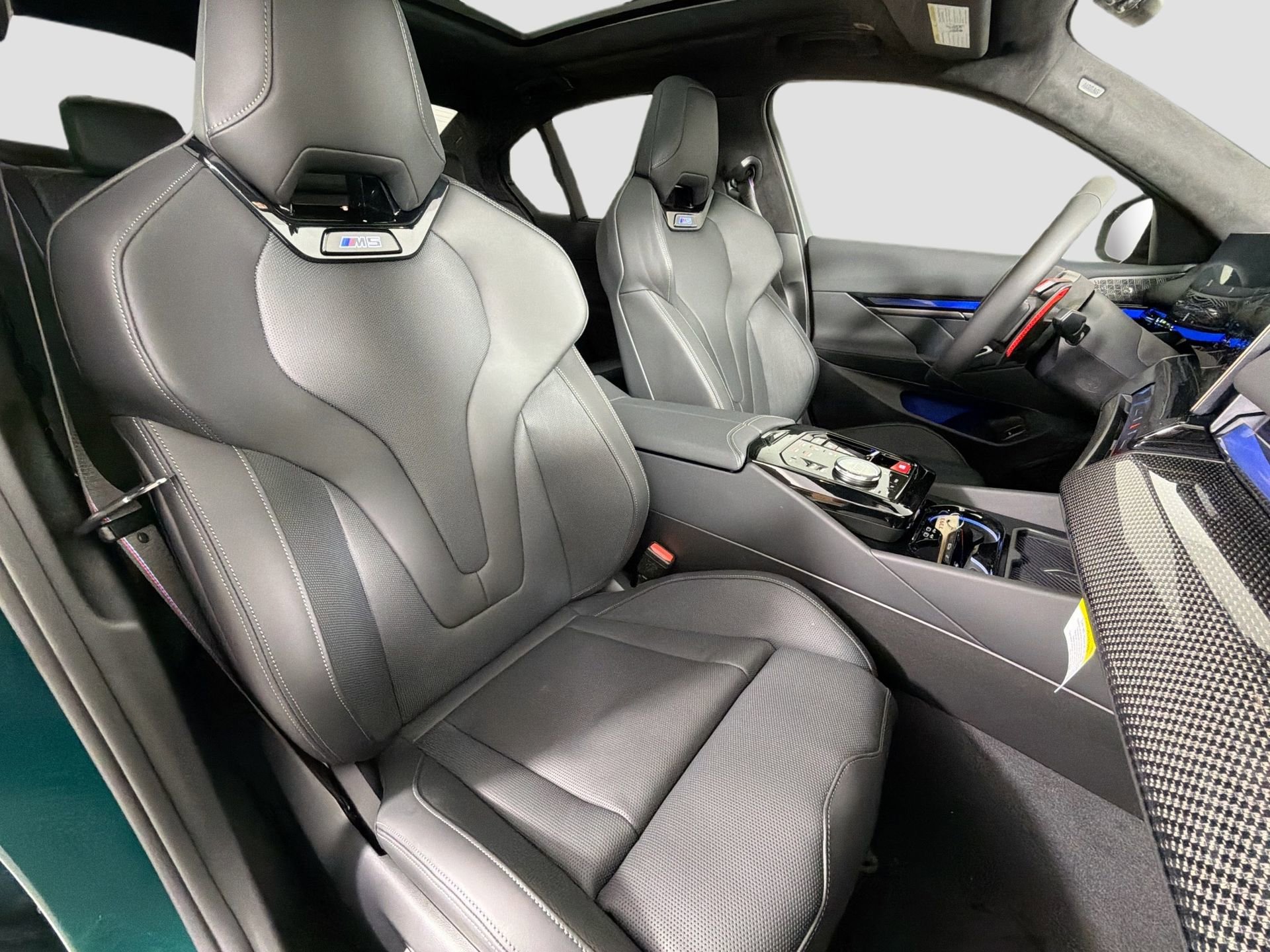 New 2026 BMW M5 w/ Executive Package image 29