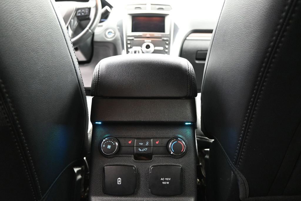 Used 2019 Ford Explorer Limited w/ Class III Trailer Tow Package FWD image 24