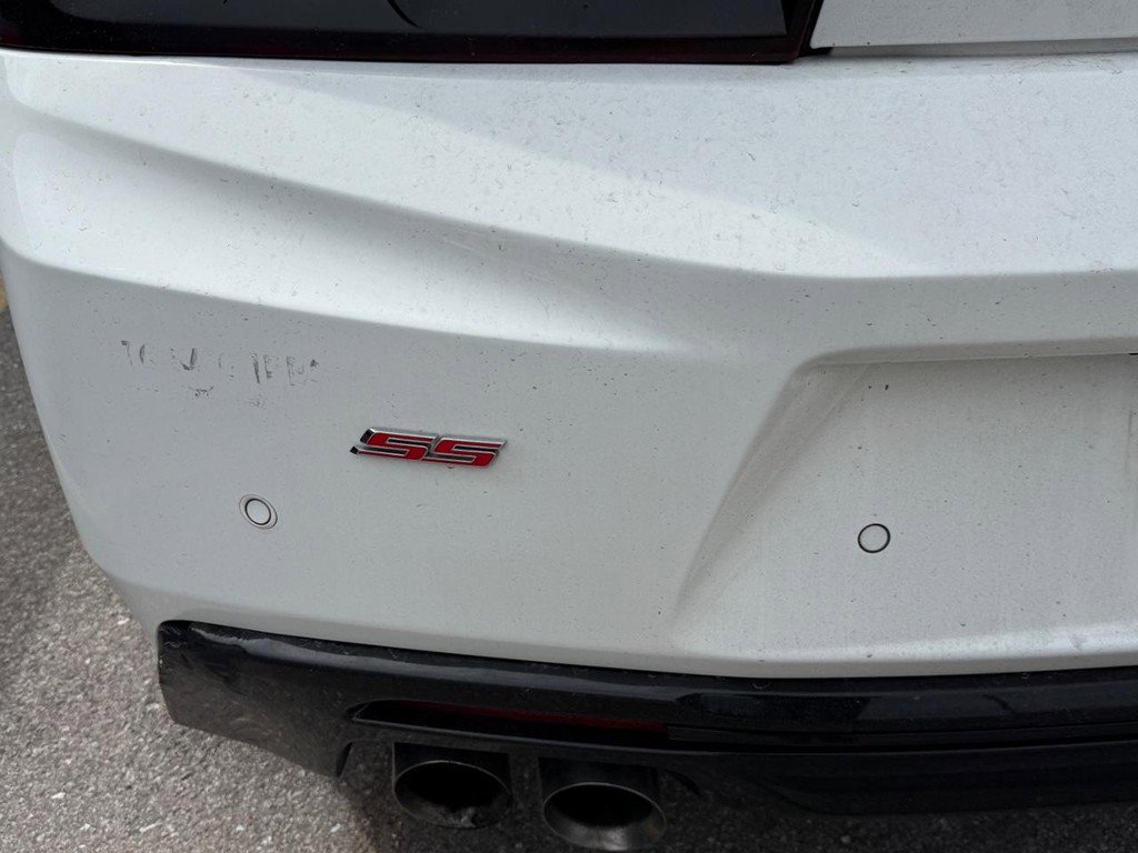 Used 2017 Chevrolet Camaro SS image 10