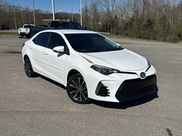 Used 2017 Toyota Corolla SE image 2