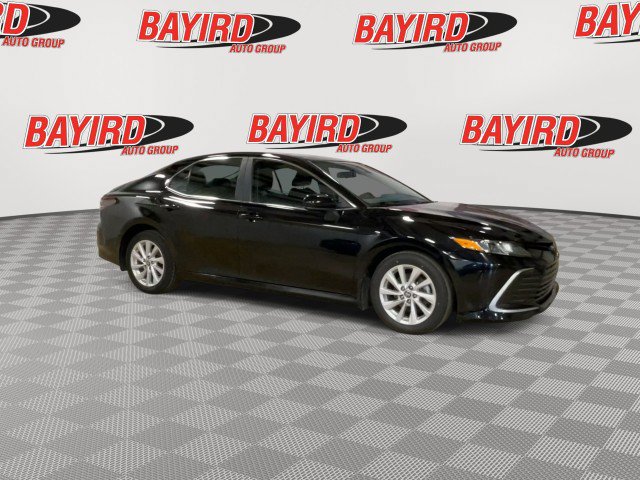 Used 2022 Toyota Camry LE FWD image 2