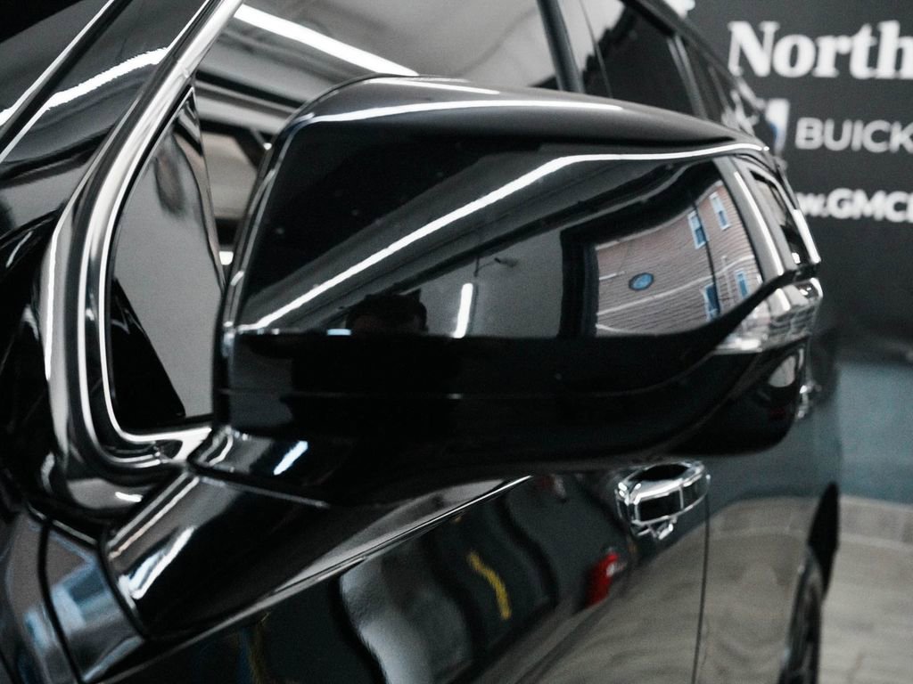 Used 2023 GMC Yukon Denali image 48