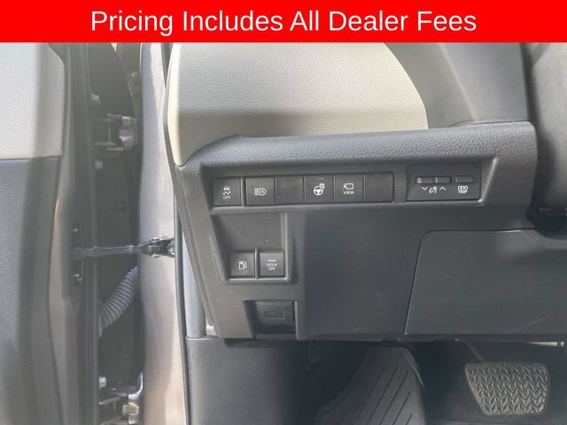 Used 2023 Toyota Sienna Platinum AWD/4WD image 24