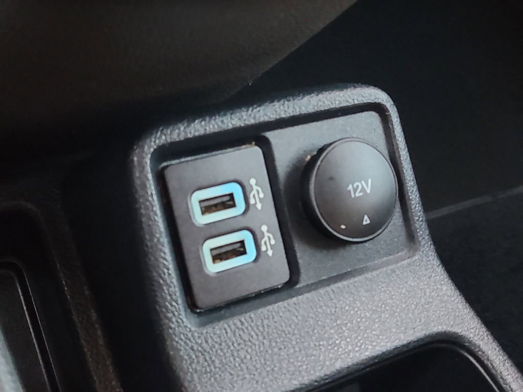 Used 2022 Ford Transit Connect XLT image 23