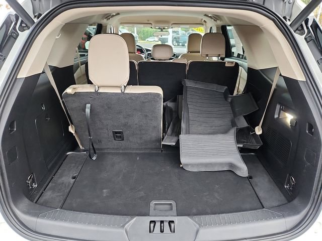 Certified 2022 Ford Explorer XLT w/ Equipment Group 202A image 30