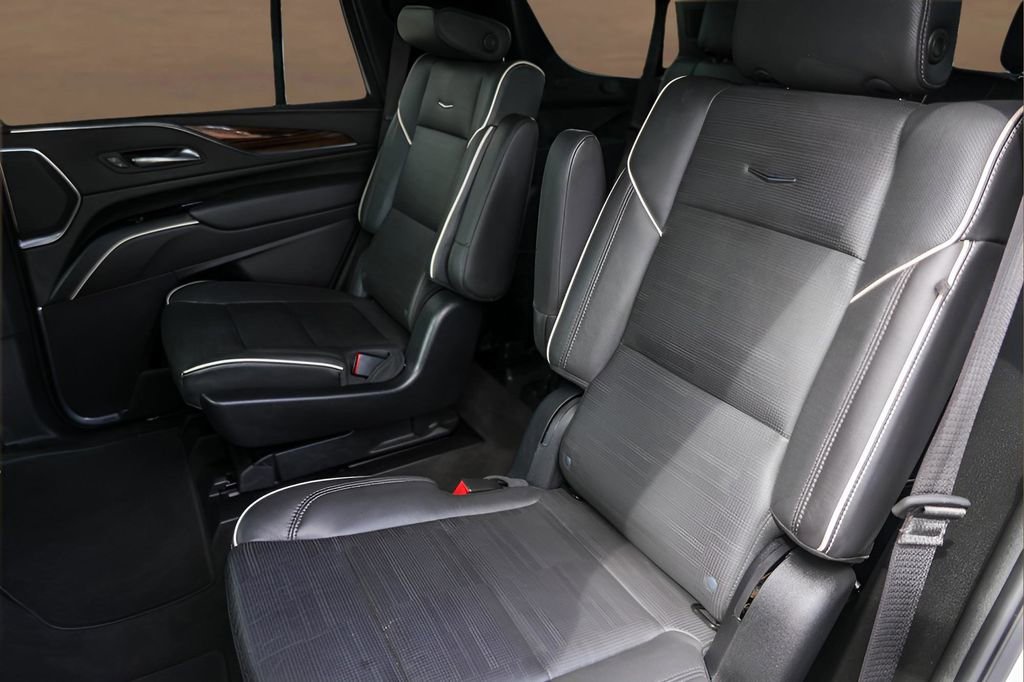 Certified 2023 Cadillac Escalade Premium Luxury image 26