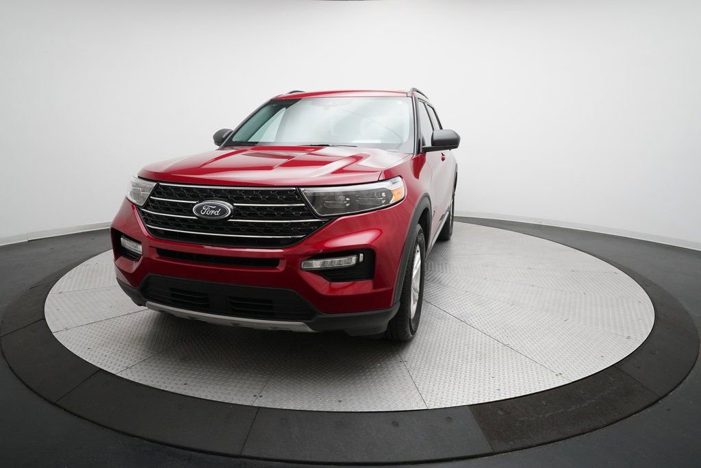 Used 2023 Ford Explorer XLT w/ Equipment Group 202A image 35