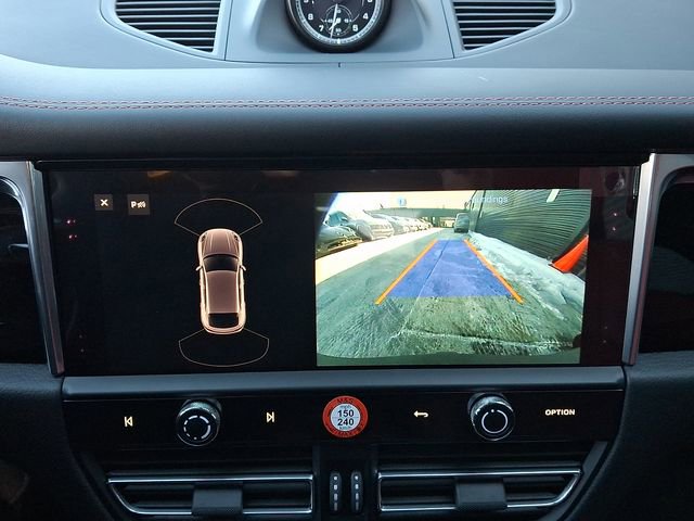 New 2025 Porsche Macan image 19