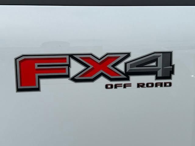 New 2025 Ford F250 XL w/ FX4 Off-Road Package image 21