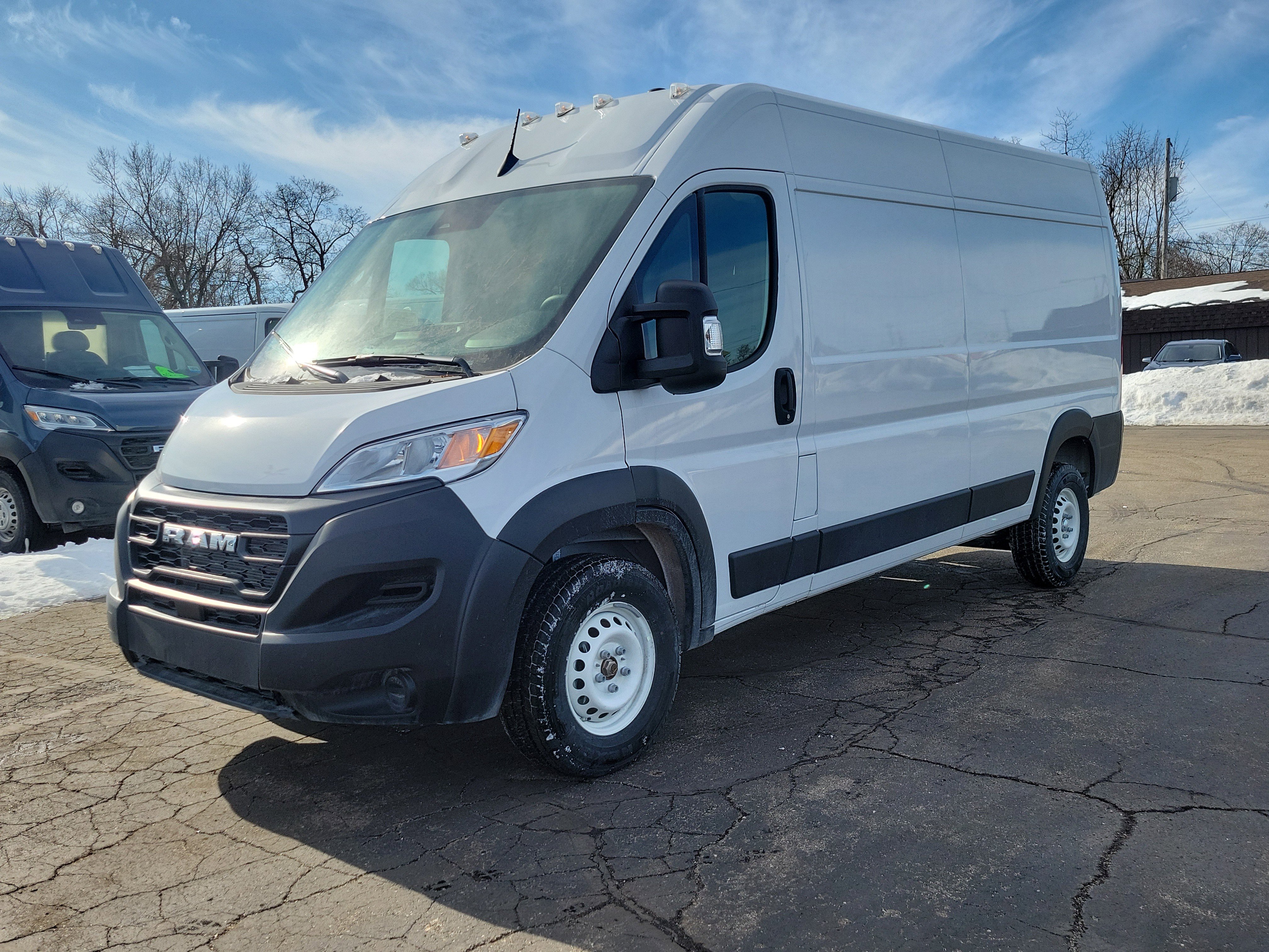 Used 2025 RAM ProMaster 1500 w/ Convenience Group image 2