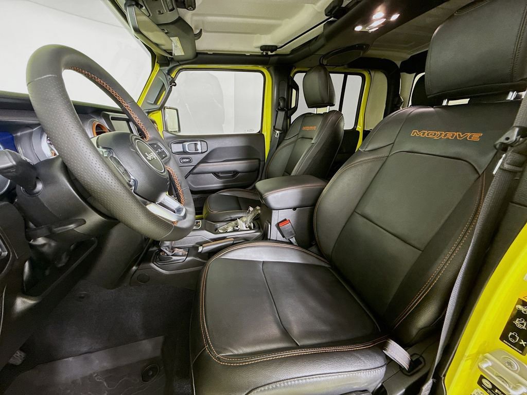 Used 2023 Jeep Gladiator Mojave w/ Cold Weather Group image 21