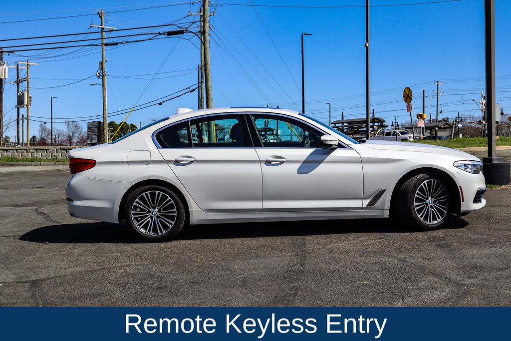 Used 2019 BMW 530i xDrive w/ Convenience Package image 9