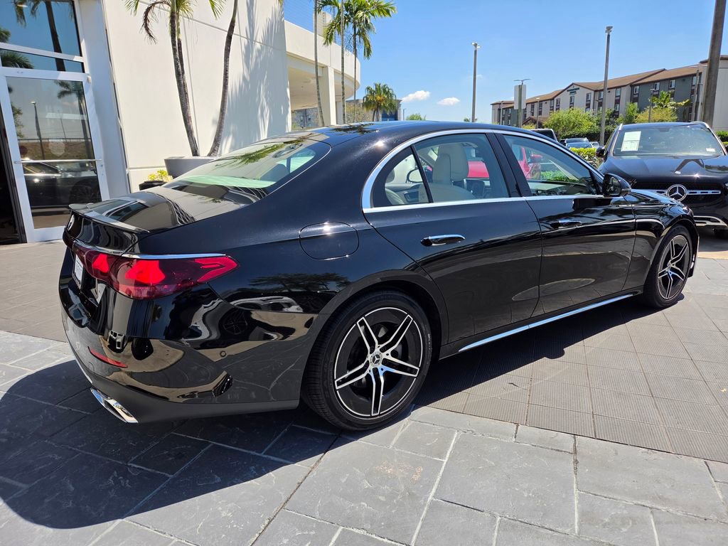 Used 2025 Mercedes-Benz E 350 Sedan image 4