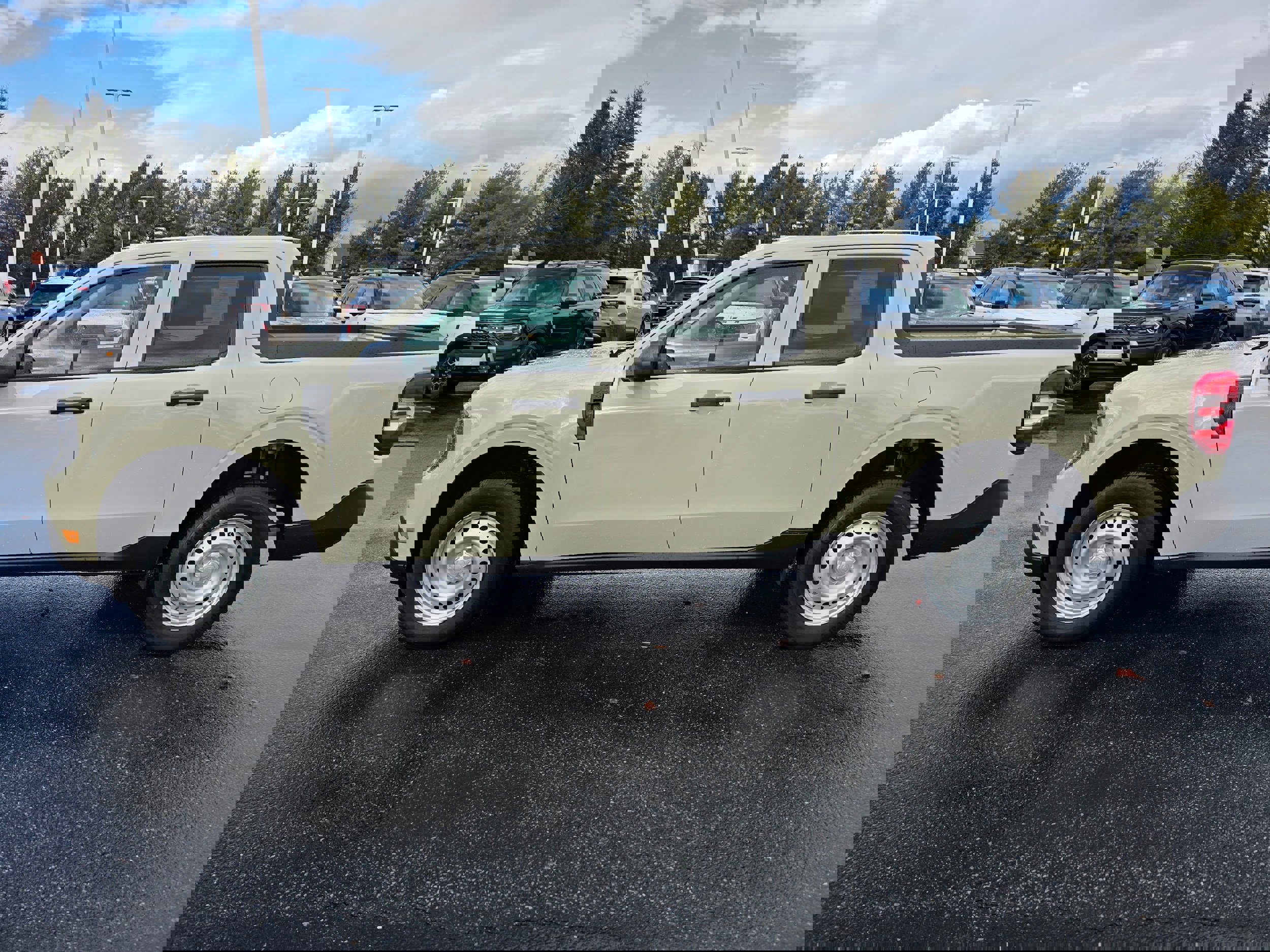 New 2025 Ford Maverick XL w/ Equipment Group 102A image 2