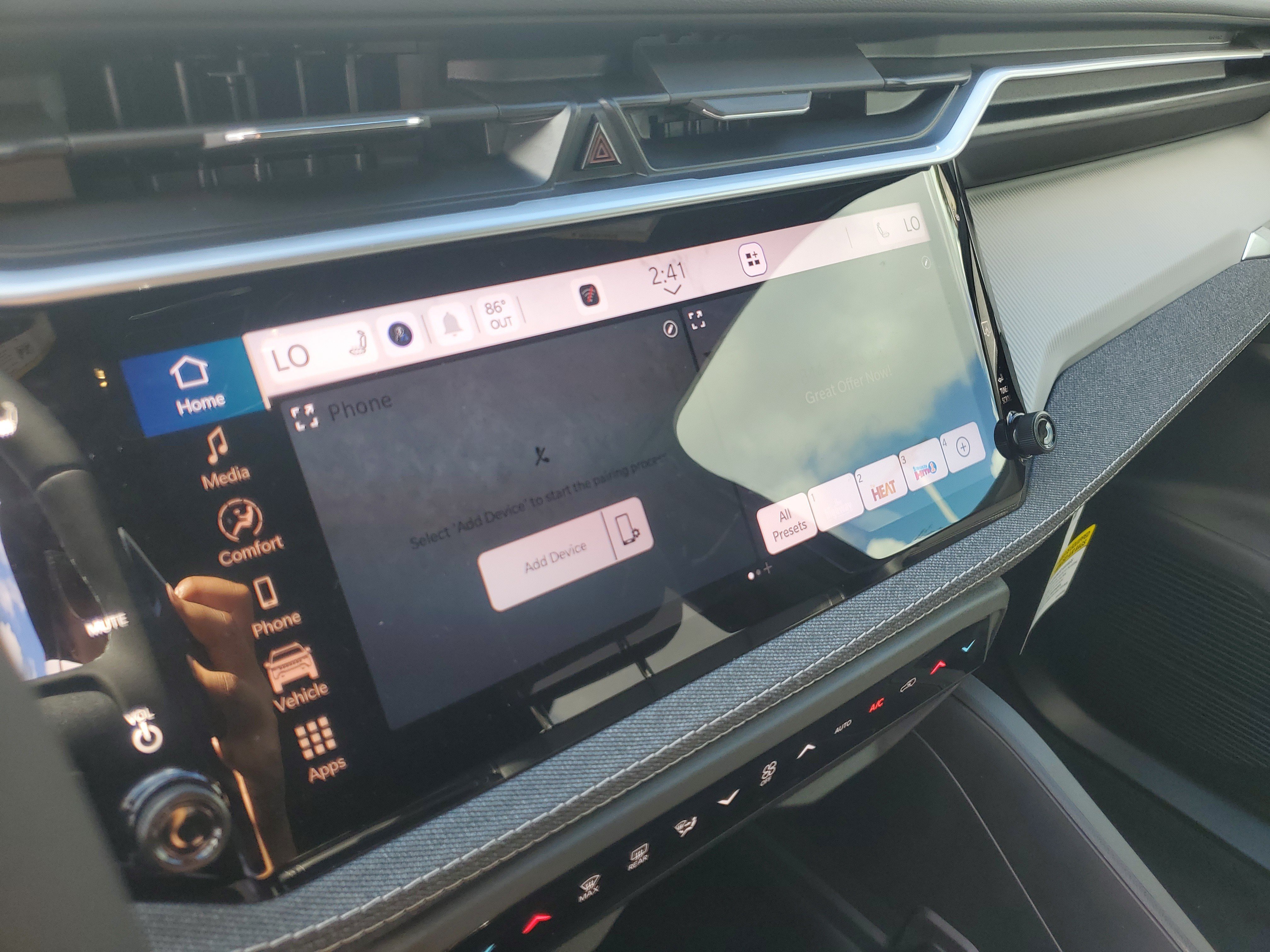 New 2026 Jeep Cherokee Laredo AWD/4WD image 18