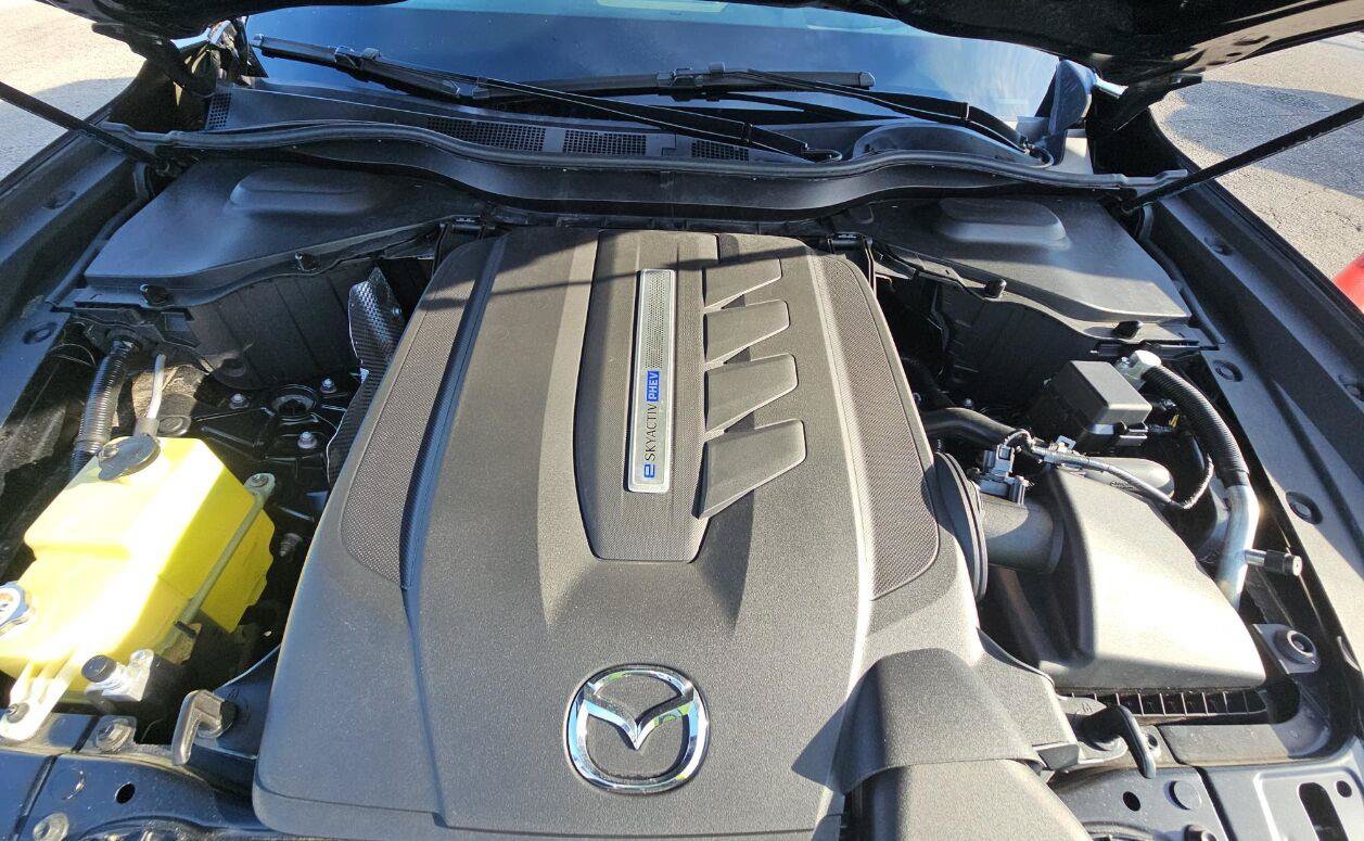 Used 2024 MAZDA CX-90 Plug-In Hybrid w/ Premium Plus AWD/4WD image 8