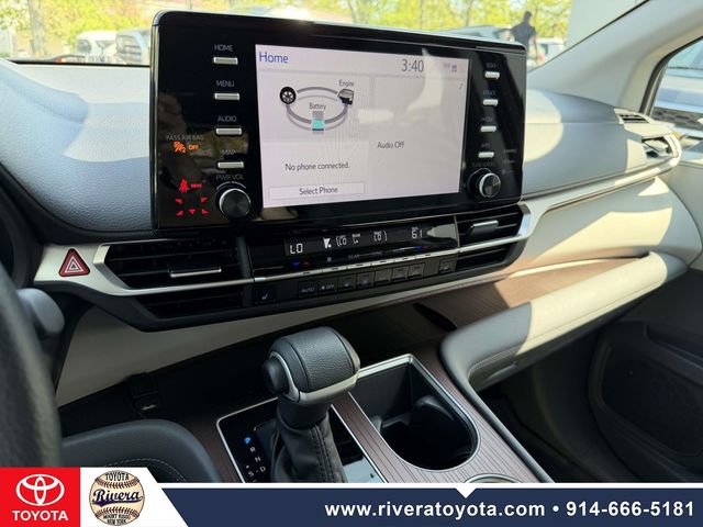 Certified 2023 Toyota Sienna XLE AWD/4WD image 17