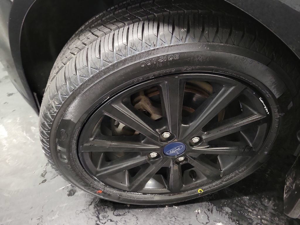 Used 2019 Ford Fiesta ST-Line FWD image 14