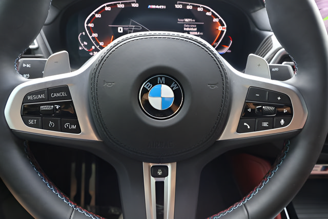 Used 2025 BMW X4 M40i w/ Premium Package AWD/4WD image 22