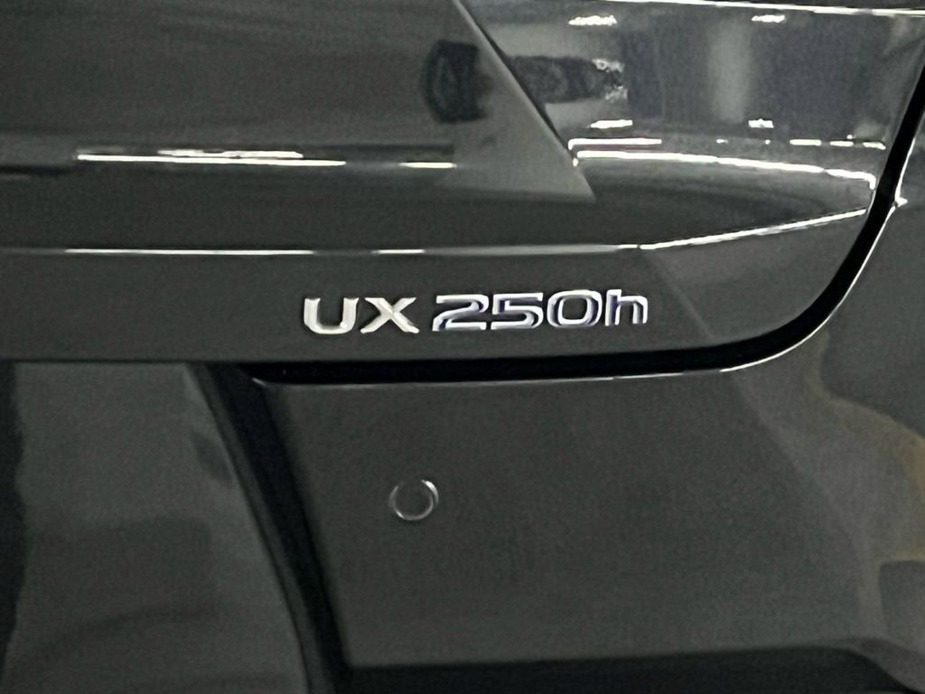 Used 2022 Lexus UX 250h 250h Base w/ Accessory Package (Z1) image 37