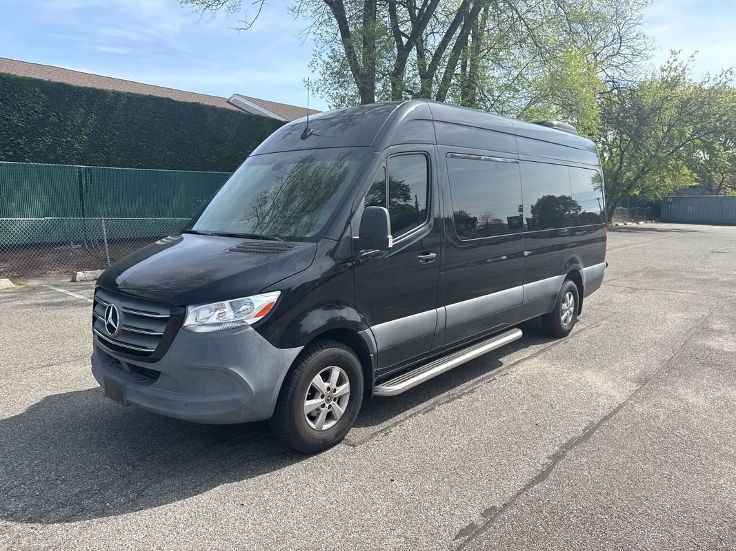 Used 2020 Mercedes-Benz Sprinter 2500 image 1