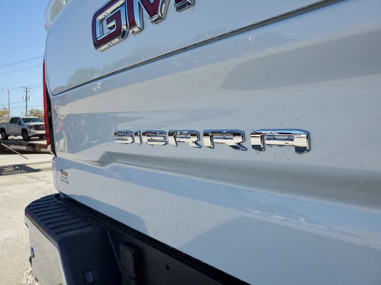 New 2026 GMC Sierra 1500 SLT w/ SLT Premium Plus Package AWD/4WD image 8