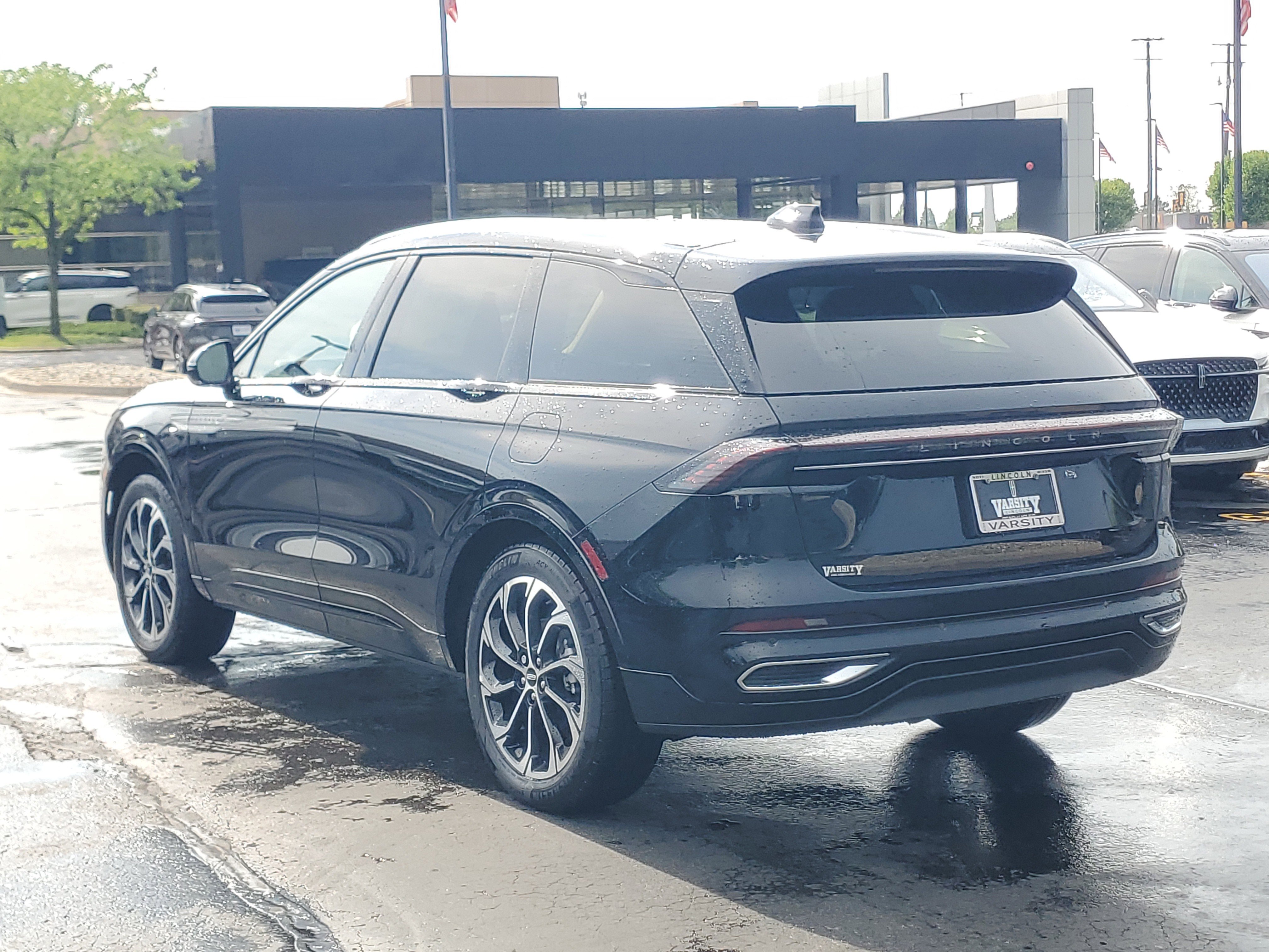 New 2026 Lincoln Nautilus Reserve AWD/4WD image 3