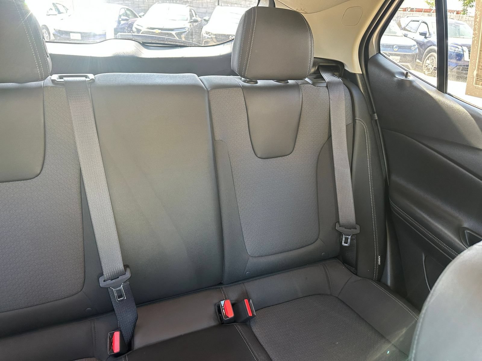 Used 2025 Buick Encore GX Preferred FWD image 35
