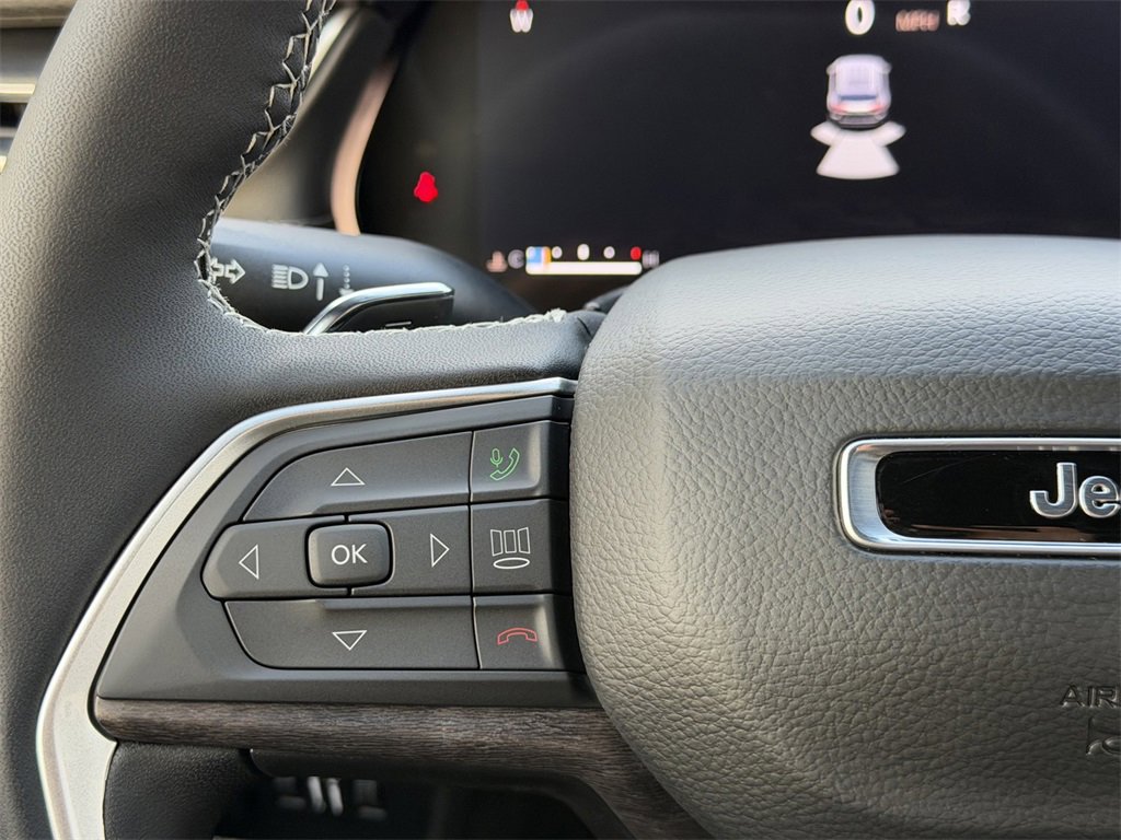 New 2025 Jeep Grand Cherokee L Limited image 25