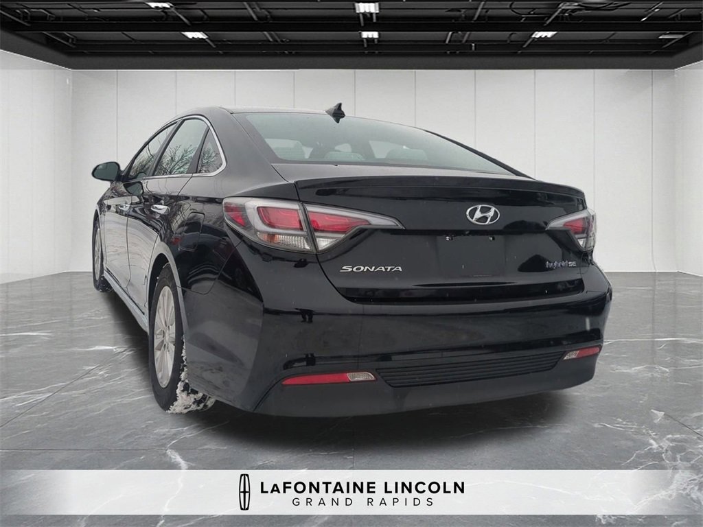 Used 2016 Hyundai Sonata SE image 3