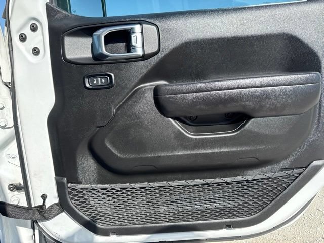 Used 2024 Jeep Wrangler Unlimited Rubicon 4xe AWD/4WD image 18