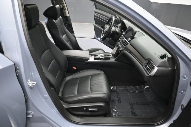 Certified 2022 Honda Accord Touring image 32