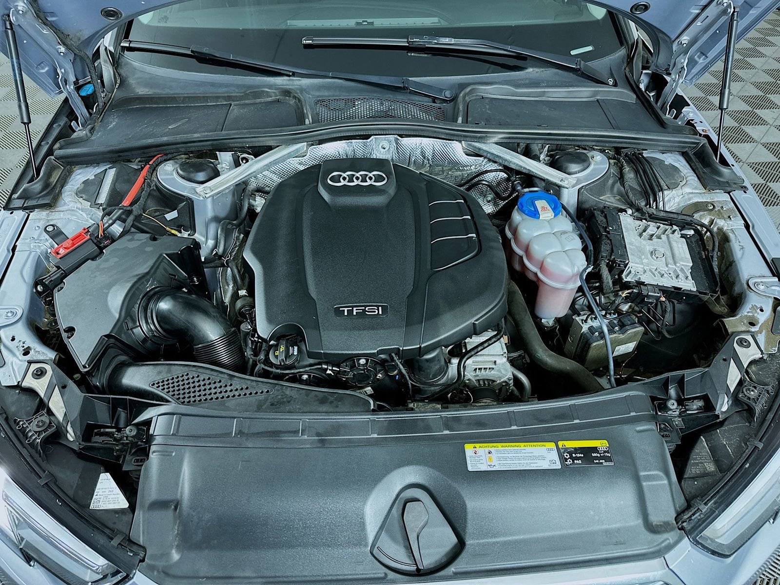 Used 2017 Audi A4 2.0T Premium image 33