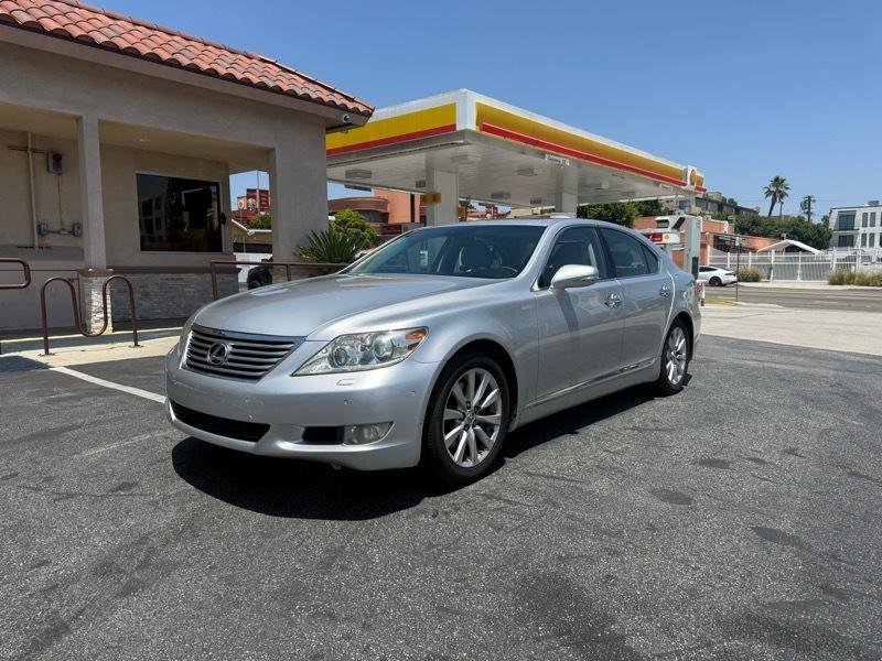 Used 2010 Lexus LS 460 RWD image 1