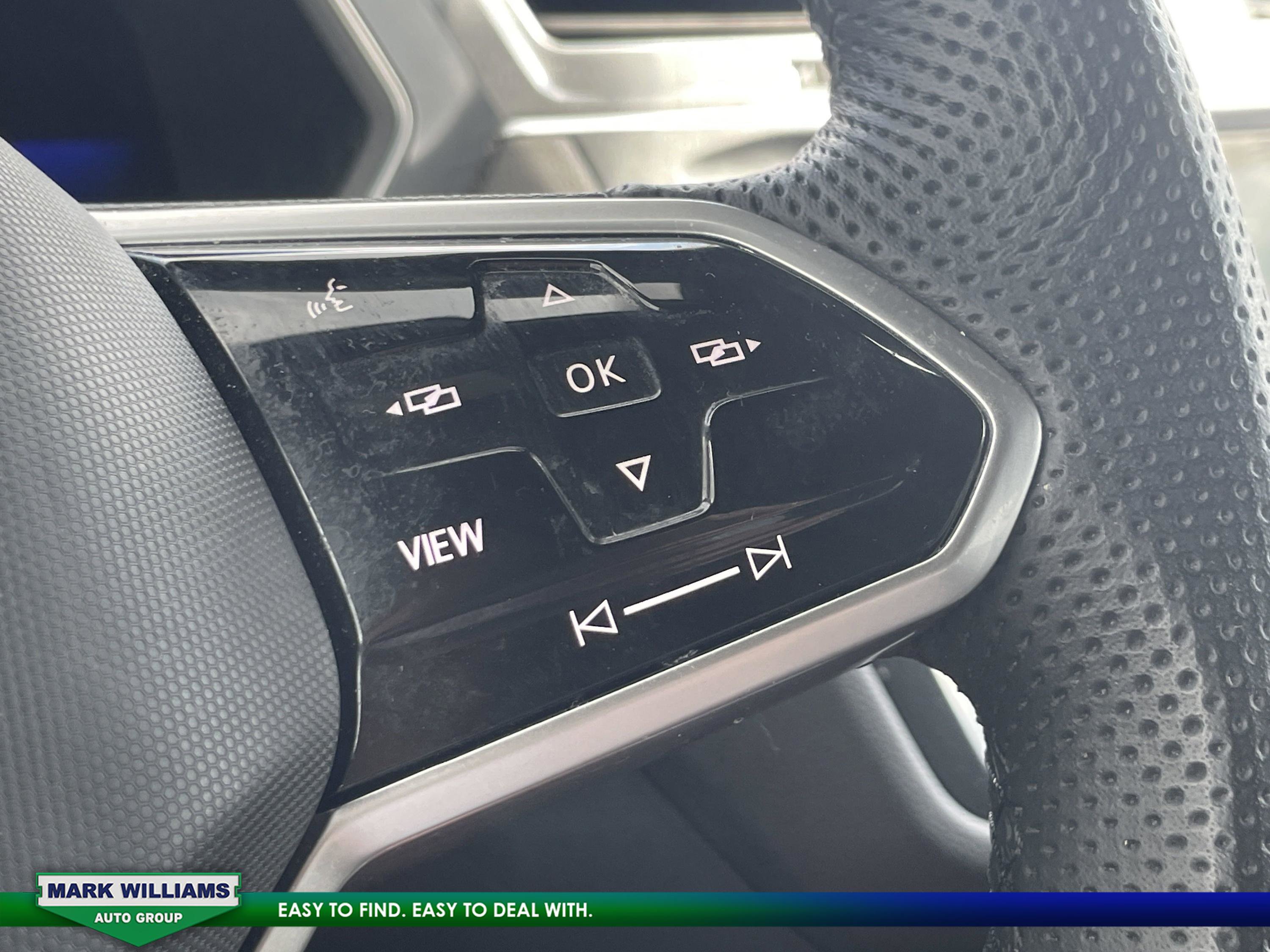 Used 2022 Volkswagen Tiguan SE R-Line image 23