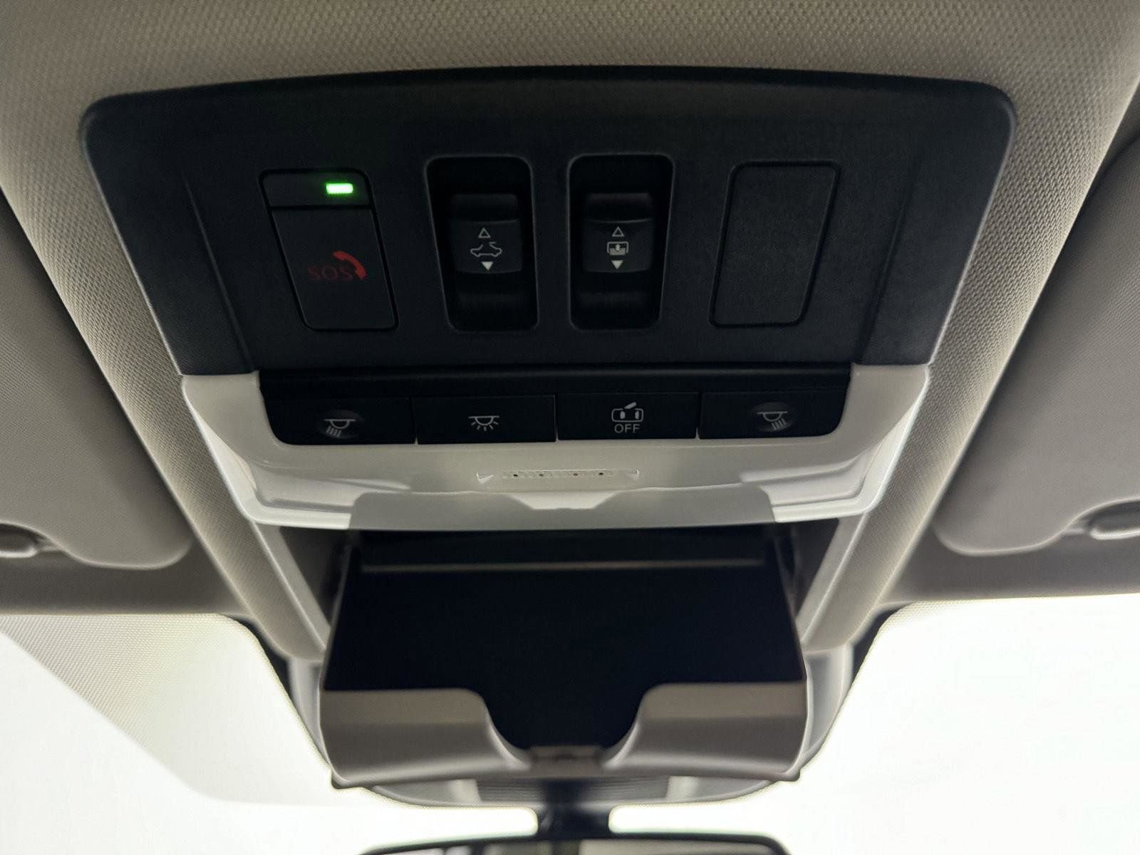 Used 2024 Nissan Rogue Platinum w/ Platinum Premium Package image 22