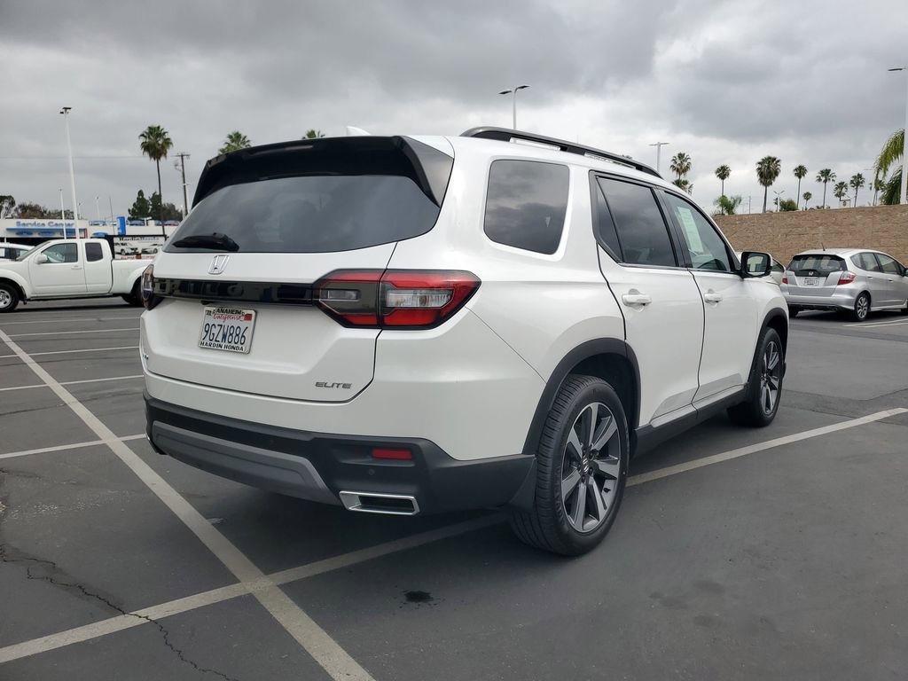 Certified 2023 Honda Pilot Elite image 5