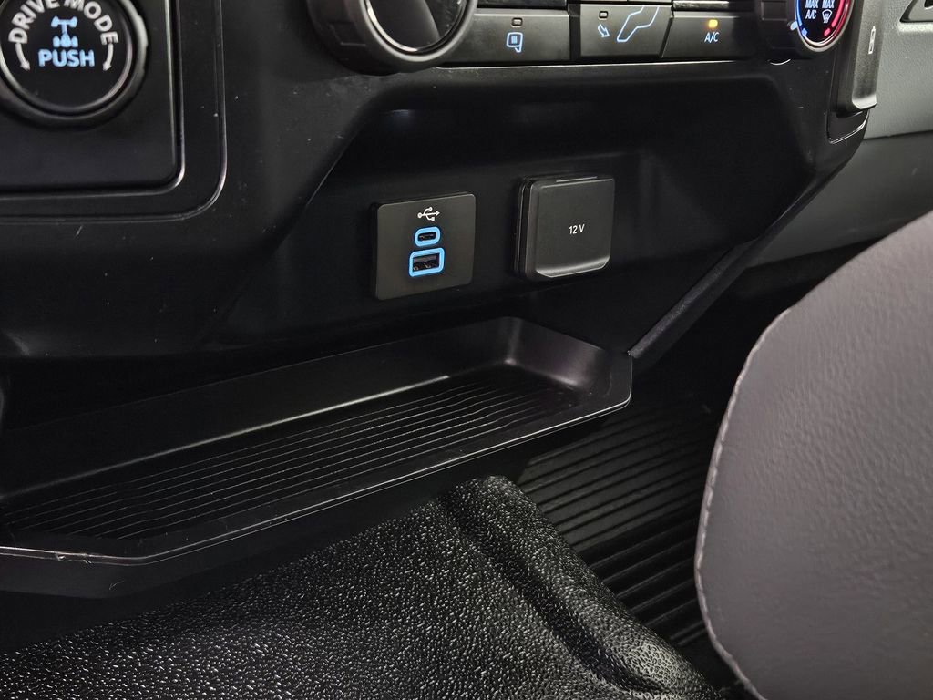 Used 2025 Ford F350 XL w/ XL Chrome Package image 16