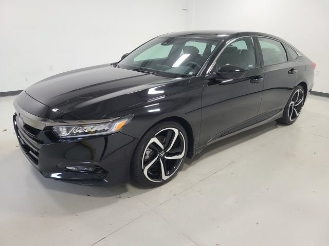 Used 2018 Honda Accord Sport image 3
